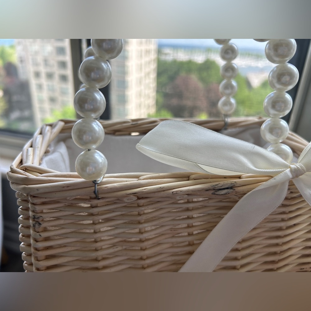 straw/wicker pearl bag with bow - Picture 5 of 10